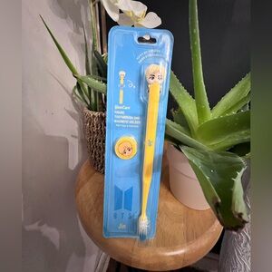 BTS Jin Tootbrush